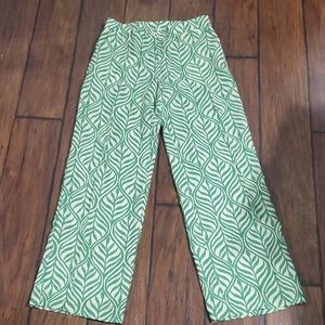 H&M Green and White Leaf Print Pants